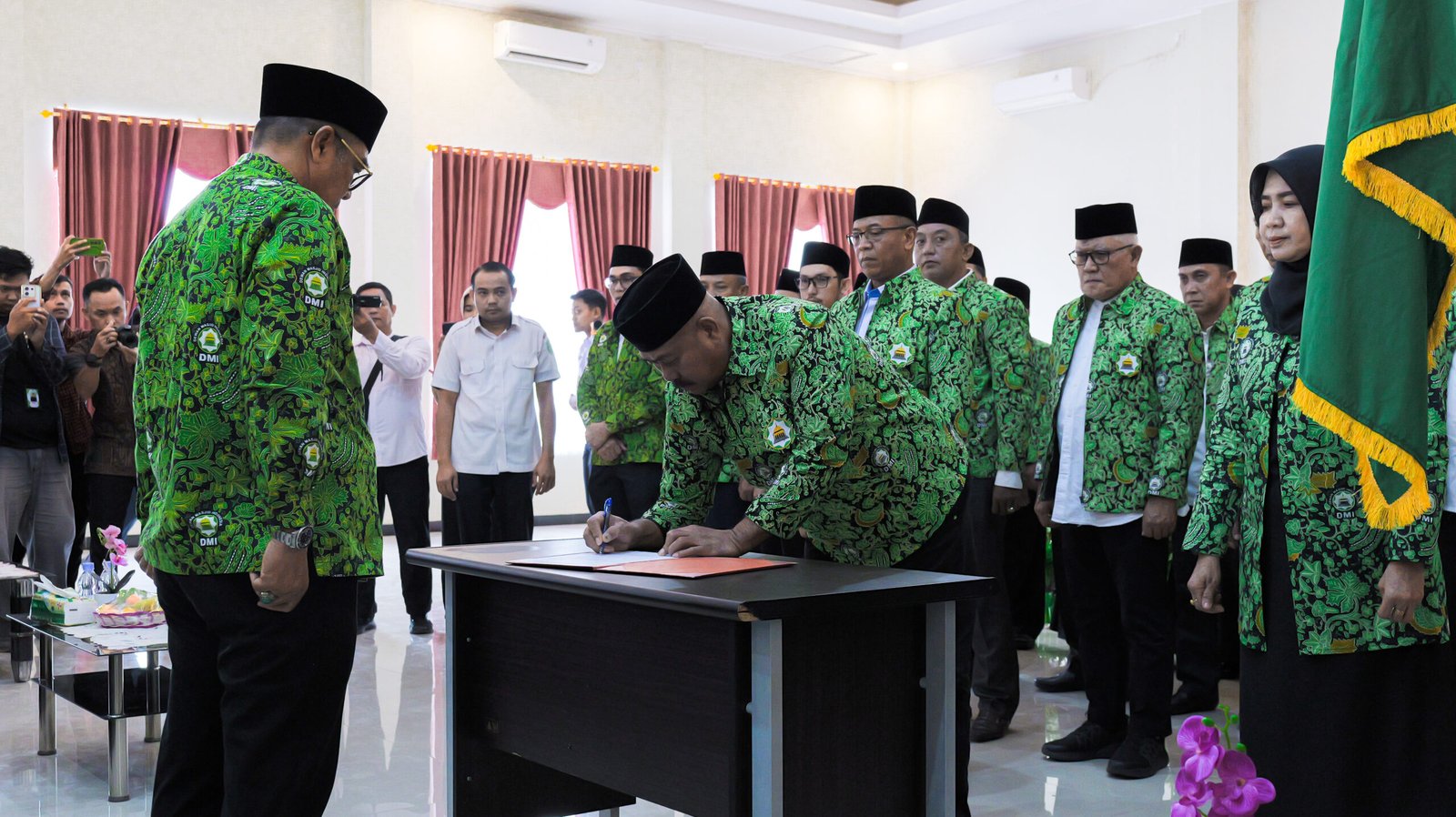 Pelantikan DMI Kabupaten Kutai Kartanegara oleh Ketua DMI Kalimantan Tiur